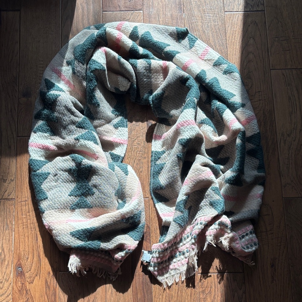 Madewell Cozy Aztec Patterned Fringe Scarf in Teal, Pink & Cream